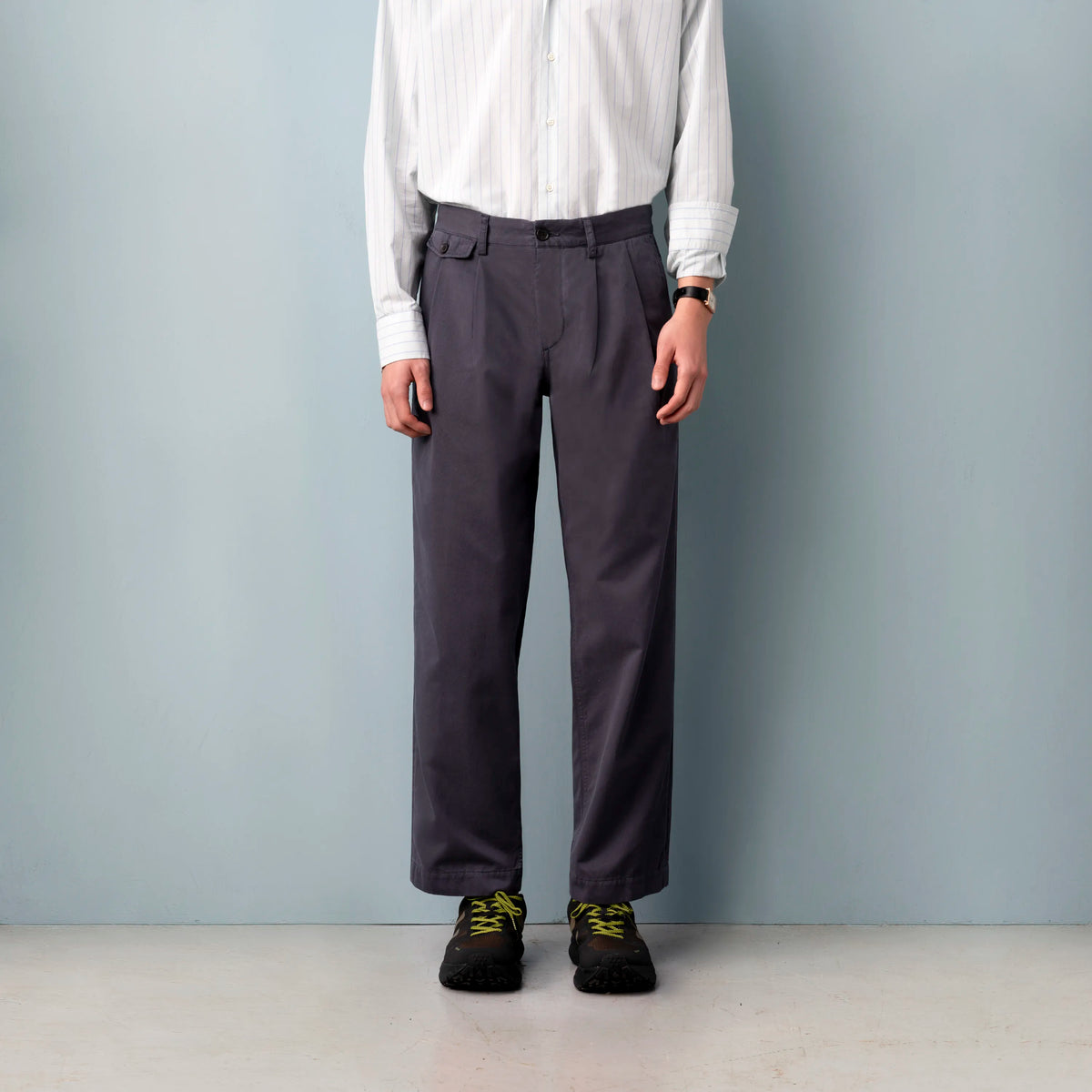 Lightweight Baggy Chinos